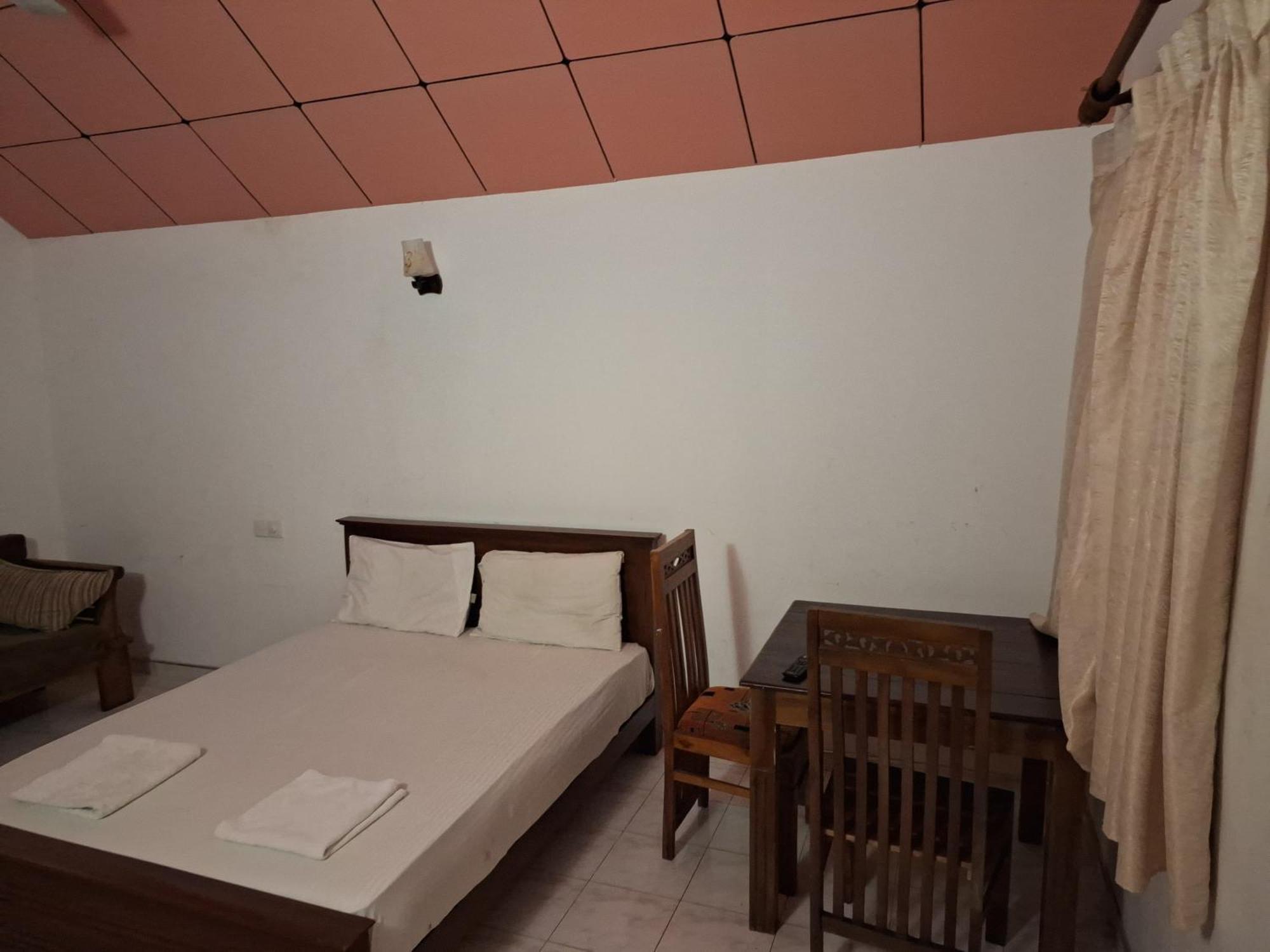 La Villa Flor Negombo Exterior photo